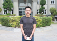 ពេទ្យម្នាក់បែកគំនិត មកចាប់របរប្លន់ម៉ូតូ ត្រូវអាវុធហត្ថភ្នំពេញ ចាប់បញ្ជូនទៅតុលាការ!