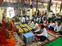 រដ្ឋបាលខេត្តស្ទឹងត្រែង បានរៀបចំប្រារព្ធពិធីបុណ្យវិសាខបូជានៅវត្តស្រះកែវមុនីវណ្ណ ហៅវត្តលើ