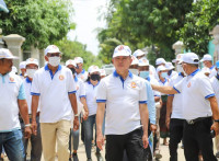 ឯកឧត្តម រ័ត្ន ស្រ៊ាង អញ្ជើញចុះជួបសំណេះសំណាល និងសួរសុខទុក្ខប្រជាពលរដ្ឋតាមខ្នងផ្ទះ ក្នុងសង្កាត់ព្រែកកំពឹស ខណ្ឌដង្កោ!