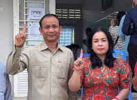 ឯកឧត្តម ស្វាយ សំអ៊ាង អភិបាលខេត្តស្ទឹងត្រែង និងលោកជំទាវ បានអញ្ជើញចូលរួមបោះឆ្នោតជ្រេីសរើសក្រុមប្រឹក្សាឃុំ/សង្កាត់ អាណត្តិទី៥ ឆ្នាំ២០២២
