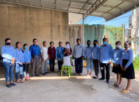 អំណោយប្រចាំខែ របស់ឯកឧត្តមឧត្ដមសេនីយ៍ឯក រ័ត្ន ស៊្រាង បានប្រគល់ដល់ដៃពលរដ្ឋទីទាល់ក្រ១៧គ្រួសារ!