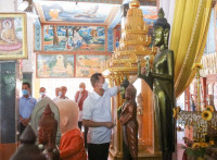 ឧត្តមសេនីយ៍ឯក រ័ត្ន ស្រ៊ាង នាំយកទៀនព្រះវស្សា និងទេយ្យវត្ថុប្រគេនព្រះសង្ឃគង់ចាំព្រះវស្សានៅវត្តចំនួន០២!
