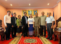 ឯកឧត្តម ស្វាយ សំអ៊ាង អភិបាលនៃគណៈអភិបាលខេត្ត បានទទួលជួបសម្តែងការគួរសម និងសំណេះសំណាលពិភាក្សាការងារជាមួយលោកស្រី Gwynneth Wong នាយិការអង្គការភ្លែនអន្តរជាតិប្រចាំនៅកម្ពុជា