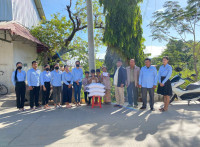 អំណោយប្រចាំខែ របស់ឯកឧត្តម ឧត្ដមសេនីយ៍ឯក រ័ត្ន ស៊្រាង បានប្រគល់ដល់ដៃពលរដ្ឋទីទាល់ក្រ១៧គ្រួសារ!