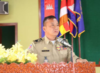ឯកឧត្តម ឧត្តមសេនីយ៍ទោ ឡោ សុខា ស្នងការនគរបាលខេត្ត បានបើកកិច្ចប្រជុំជាបន្ទាន់តបតាមប្រសាសន៍ សម្តេចអគ្គមហាសេនាបតីតេជោ ហ៊ុន សែន នាយករដ្ឋមន្រ្តីនៃព្រះរាជា ណាចក្រកម្ពុជា ក្នុងកាទប់ស្កាត់ពួកឧទ្ទាមដែលធ្វើ សកម្មភាព ក្នុងប្រទេសវៀតណាមដែលនិងអាចឆ្លងកាត់តាមព្រំដែនចូលប្រទេសកម្ពុជា