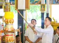 ឯកឧត្តម រ័ត្ន ស្រ៊ាង នាំយកទៀនព្រះវស្សា និងទេយ្យវត្ថុប្រគេនព្រះសង្ឃគង់ចាំព្រះវស្សានៅវត្តចំនួន០២!
